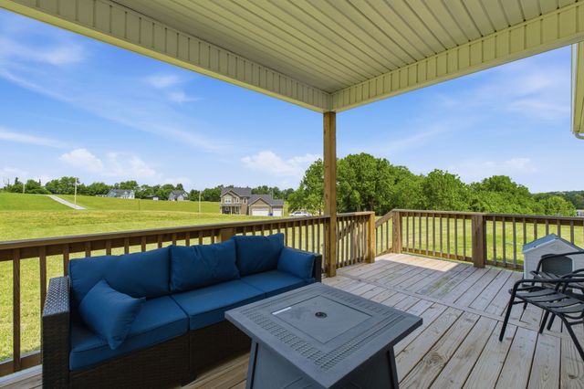 4732 Rock House Rd, Portland, TN 37148