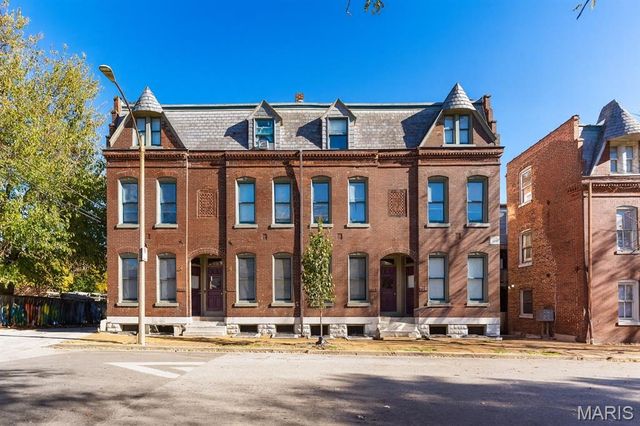 1916 Menard Street, St Louis, MO 63104