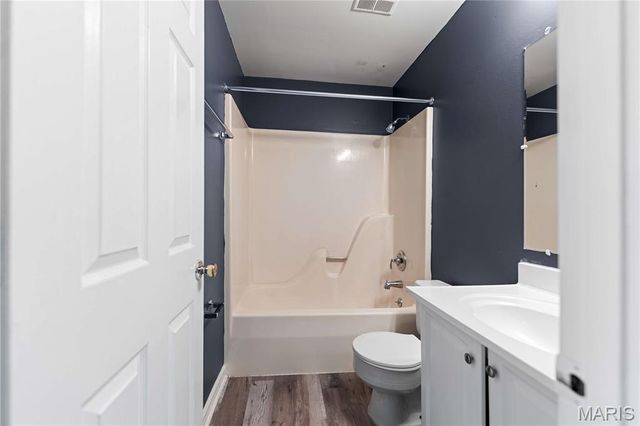 1916 Menard Street, St Louis, MO 63104