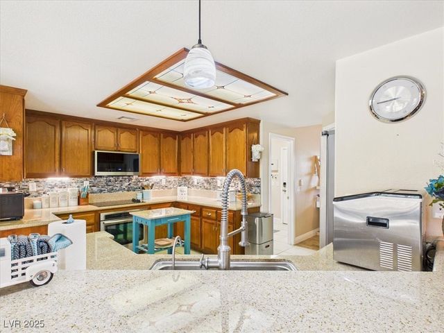 2161 Tiawah Avenue, Pahrump, NV 89048