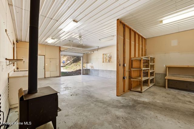 2895 Upper Pack River RD, Sandpoint, ID 83864