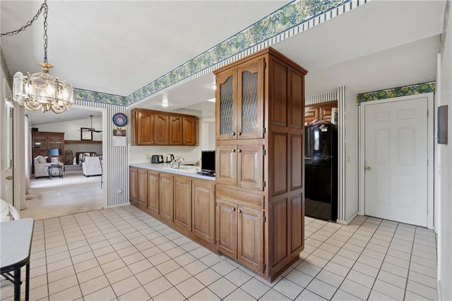4 Fairway Place, Holiday Island, AR 72631
