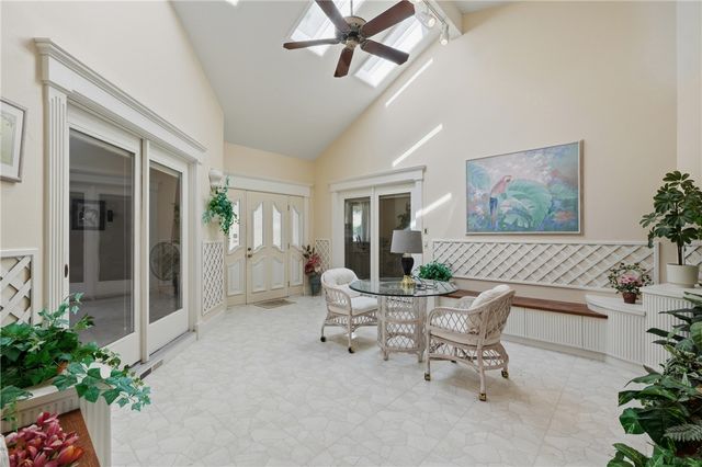 4 Fairway Place, Holiday Island, AR 72631
