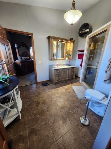 1653 Edgewater Drive, Lake Benton, MN 56149