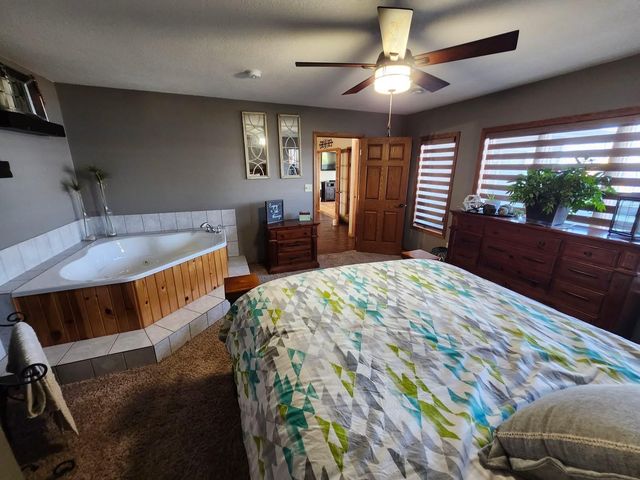 1653 Edgewater Drive, Lake Benton, MN 56149