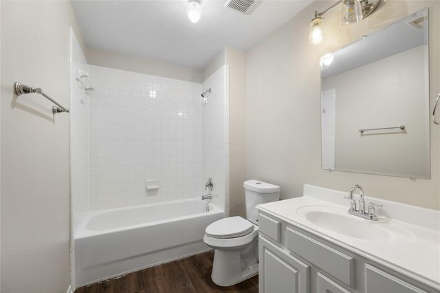 8206 Shady Grove Street, Baytown, TX 77523