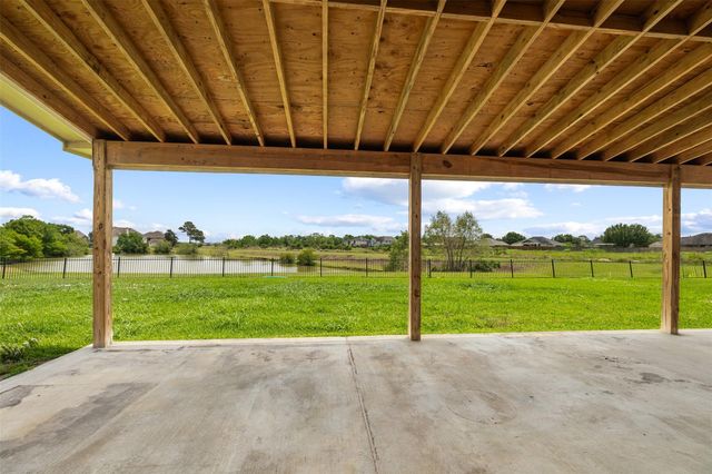 8206 Shady Grove Street, Baytown, TX 77523