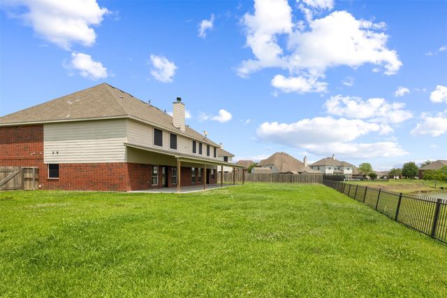 8206 Shady Grove Street, Baytown, TX 77523