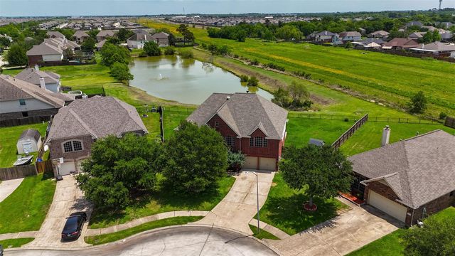 8206 Shady Grove Street, Baytown, TX 77523