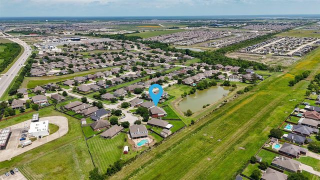 8206 Shady Grove Street, Baytown, TX 77523