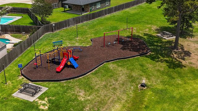 8206 Shady Grove Street, Baytown, TX 77523
