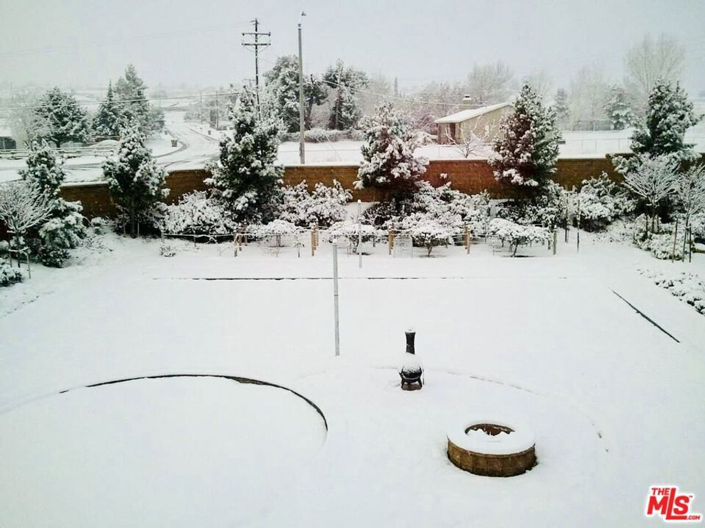 Image 32 of property listing at 8150 Julie Court, Hesperia, CA 92345