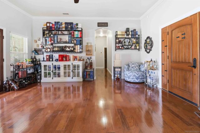 1804 Vista De La Montana, El Cajon, CA 92019