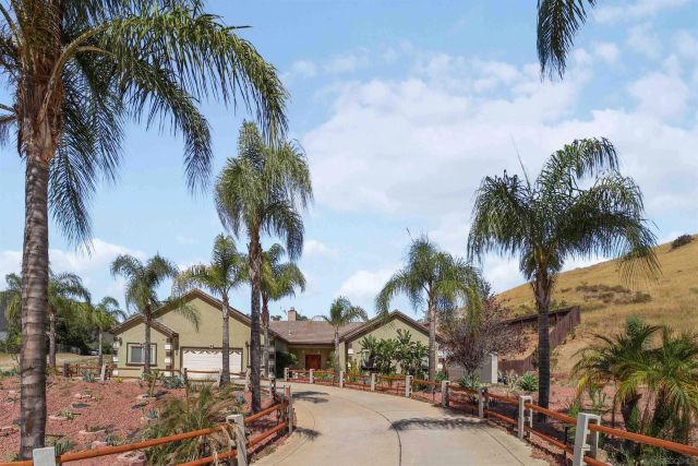 1804 Vista De La Montana, El Cajon, CA 92019