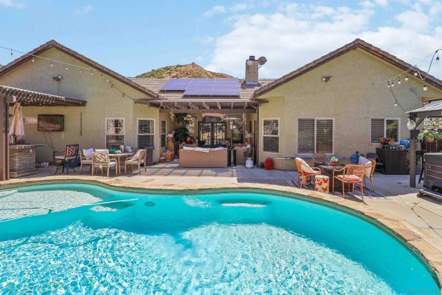 1804 Vista De La Montana, El Cajon, CA 92019