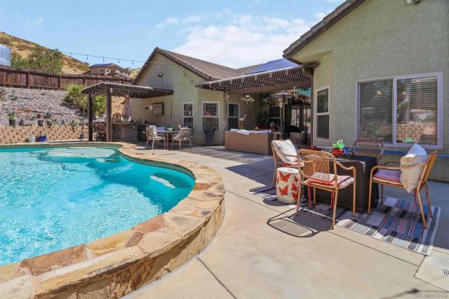 1804 Vista De La Montana, El Cajon, CA 92019