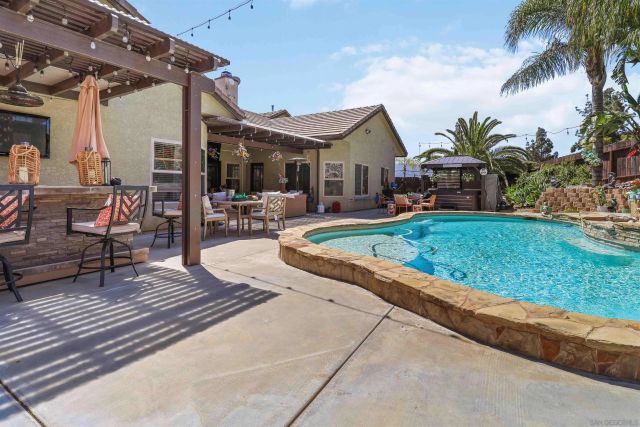 1804 Vista De La Montana, El Cajon, CA 92019