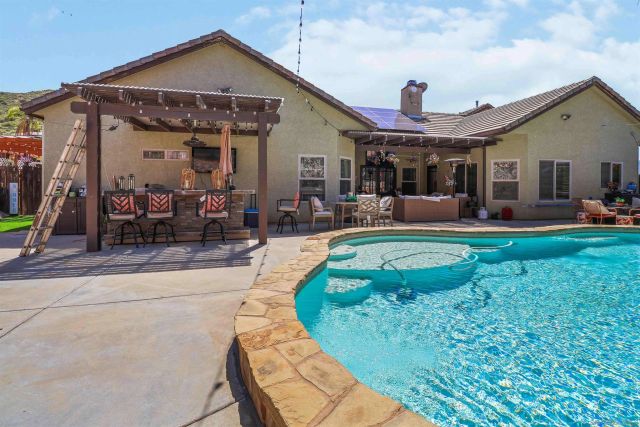 1804 Vista De La Montana, El Cajon, CA 92019