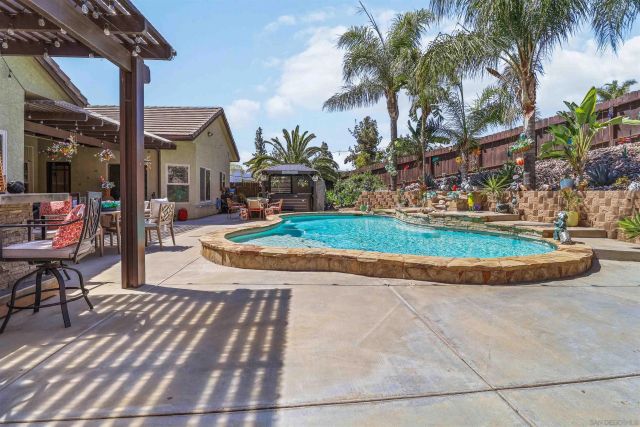 1804 Vista De La Montana, El Cajon, CA 92019