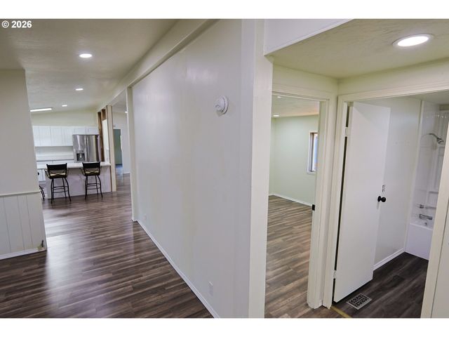 8300 Ne QUATAMA St 139, Hillsboro, OR 97006