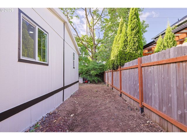 8300 Ne QUATAMA St 139, Hillsboro, OR 97006