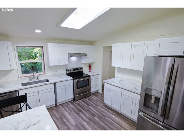 8300 Ne QUATAMA St 139, Hillsboro, OR 97006
