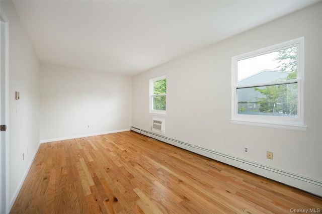502 Harbor View Court, Beacon, NY 12508