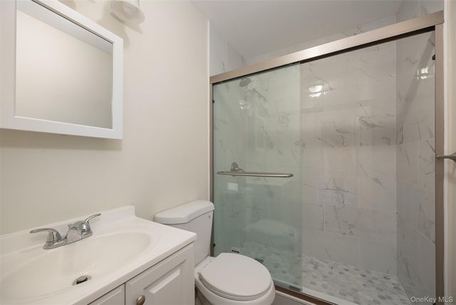 502 Harbor View Court, Beacon, NY 12508