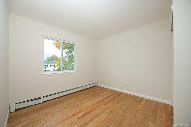 502 Harbor View Court, Beacon, NY 12508