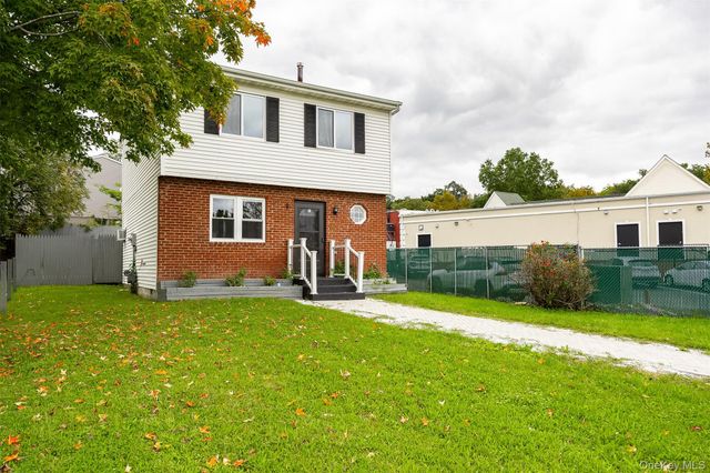 502 Harbor View Court, Beacon, NY 12508