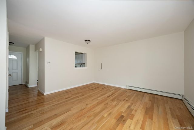 502 Harbor View Court, Beacon, NY 12508