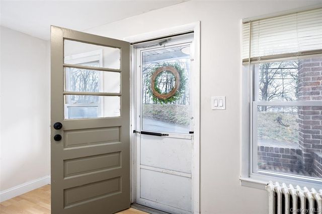 23 Pleasant Avenue, Port Washington, NY 11050