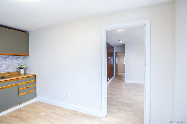 23 Pleasant Avenue, Port Washington, NY 11050