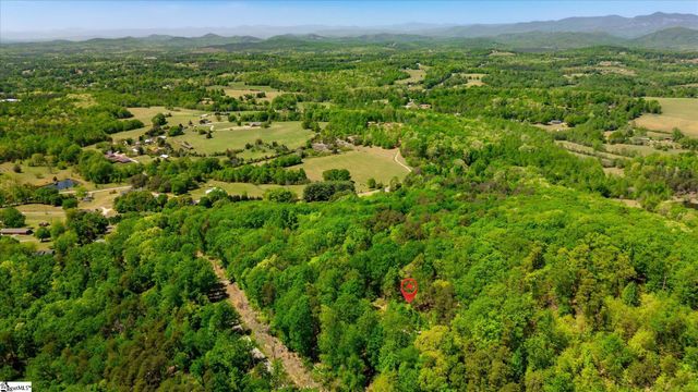 599 S Glassy Mountain Road, Pickens, SC 29671
