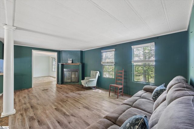 599 S Glassy Mountain Road, Pickens, SC 29671