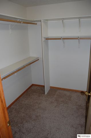 8815 Venice Lane, Lincoln, NE 68526