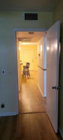 151 SW 135th Terrace 203t, Pembroke Pines, FL 33027