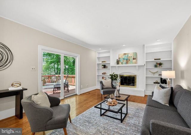 13404 MELVILLE LN, Chantilly, VA 20151