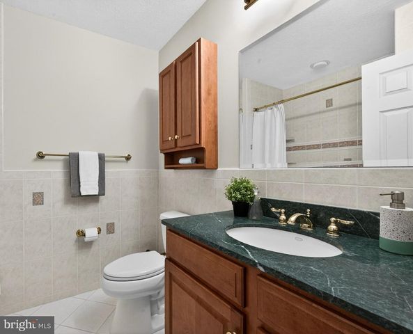 13404 MELVILLE LN, Chantilly, VA 20151