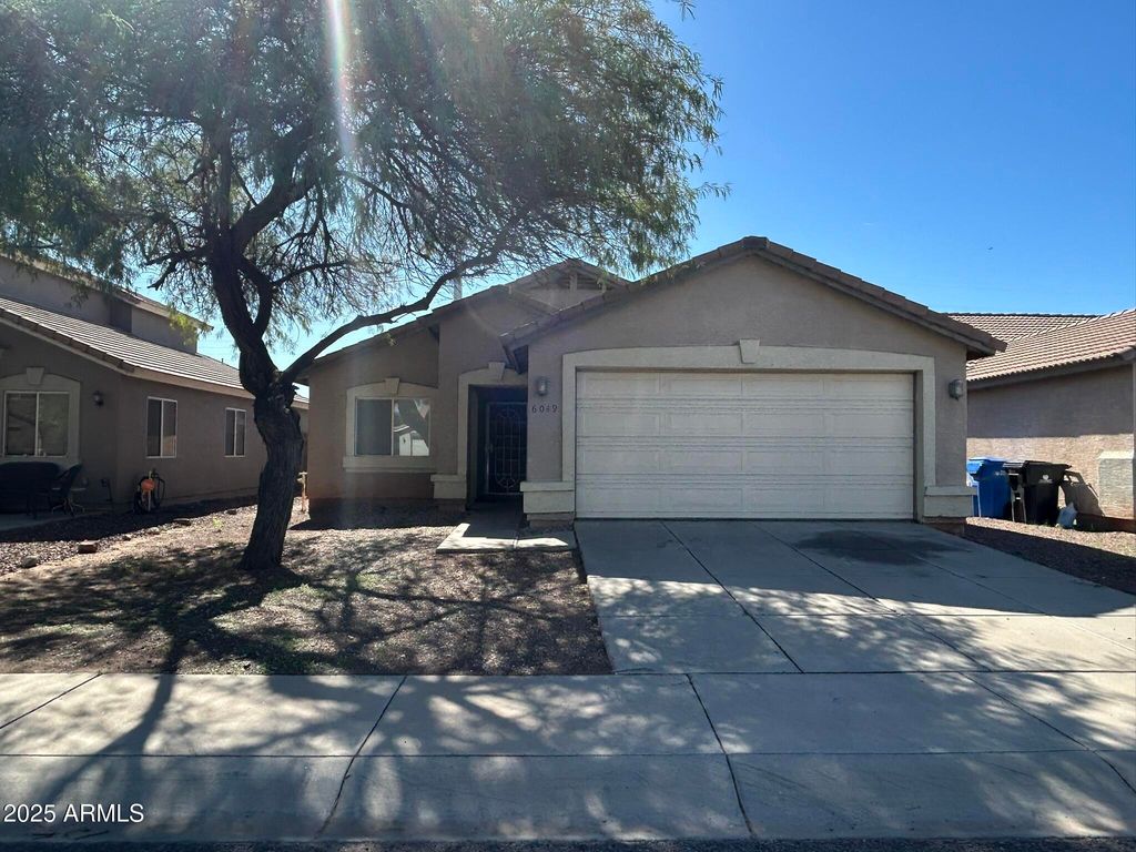 6049 W Wood Street, Phoenix, AZ 85043