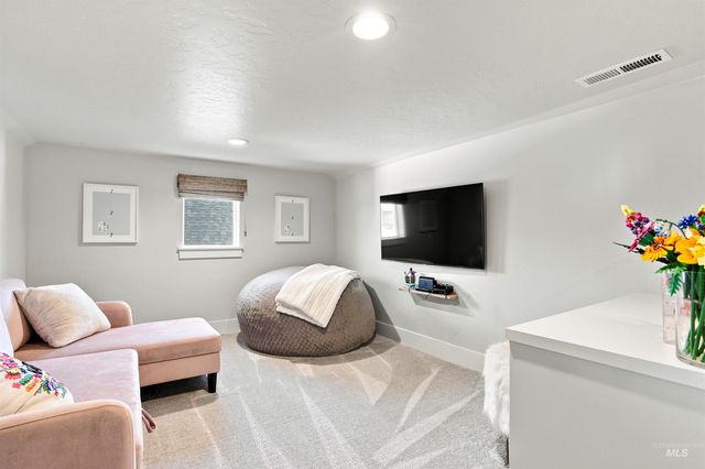 4323 W W Ladle Rapids, Meridian, ID 83646