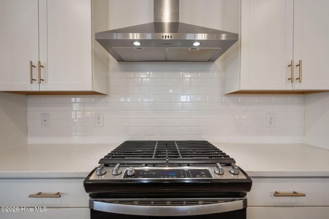 187 Tilloo Cut Way, Hampstead, NC 28443