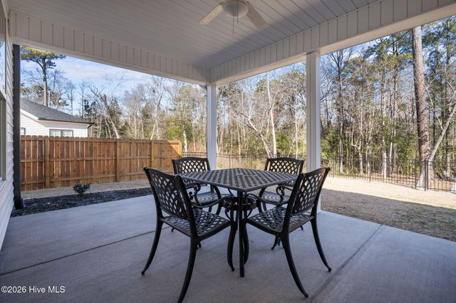 187 Tilloo Cut Way, Hampstead, NC 28443