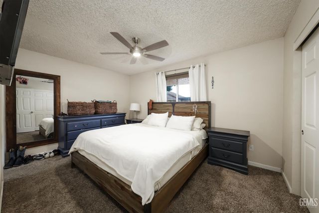 262 Flores Way, Shafter, CA 93263