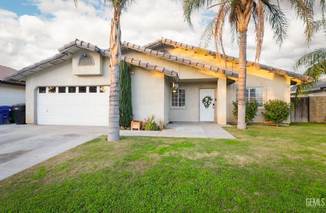 262 Flores Way, Shafter, CA 93263