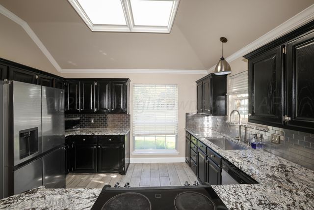 6829 GLENOAK Lane, Amarillo, TX 79109