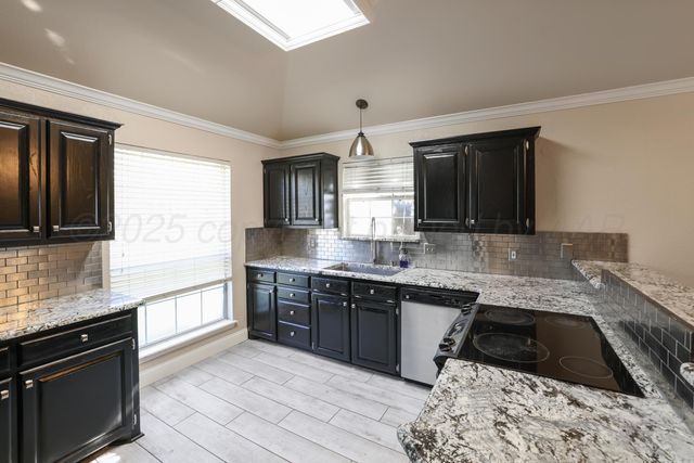 6829 GLENOAK Lane, Amarillo, TX 79109