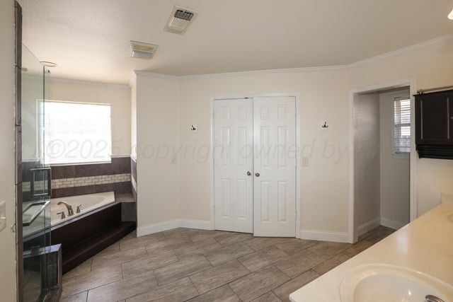 6829 GLENOAK Lane, Amarillo, TX 79109