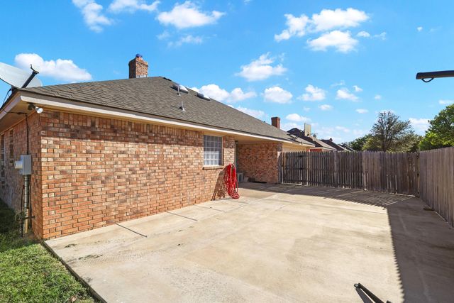 6829 GLENOAK Lane, Amarillo, TX 79109