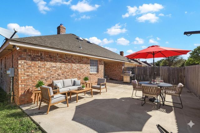 6829 GLENOAK Lane, Amarillo, TX 79109